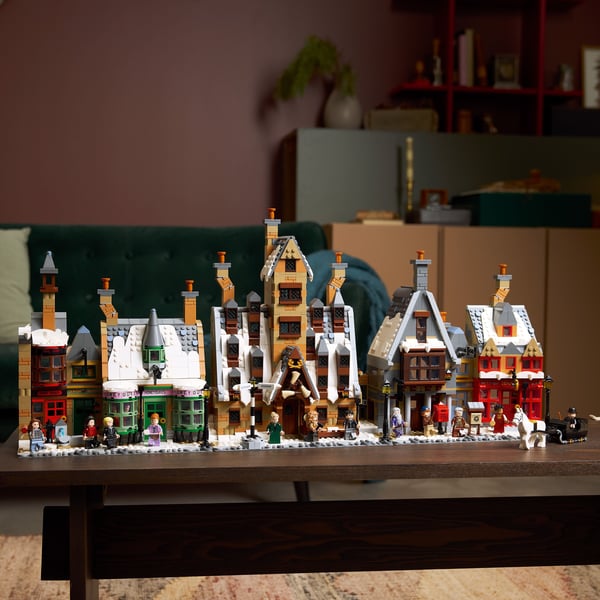 LEGO Harry Potter TM 76457 - Hogsmeade by - samlarversion