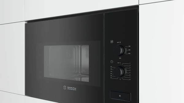 Bosch BFL520MB0 Serie 4 -mikrovågsugn, svart