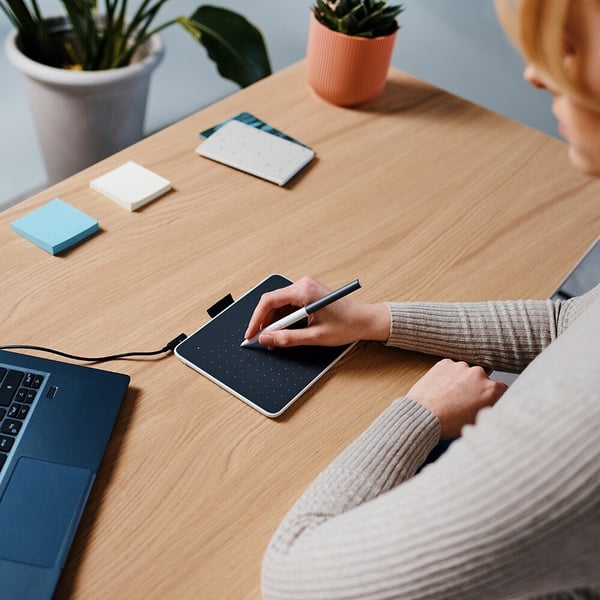 Wacom One S Pen Tablet -ritbord