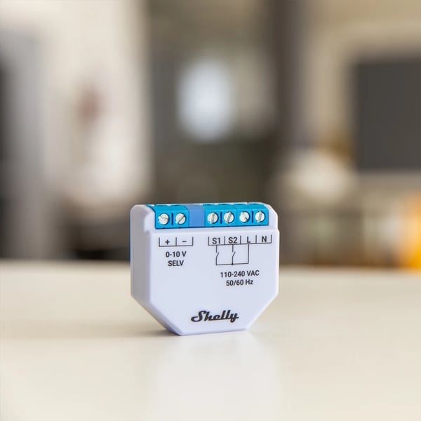 Shelly Plus 0-10 V Dimmer smart dimmer för Wi-Fi-nätverk