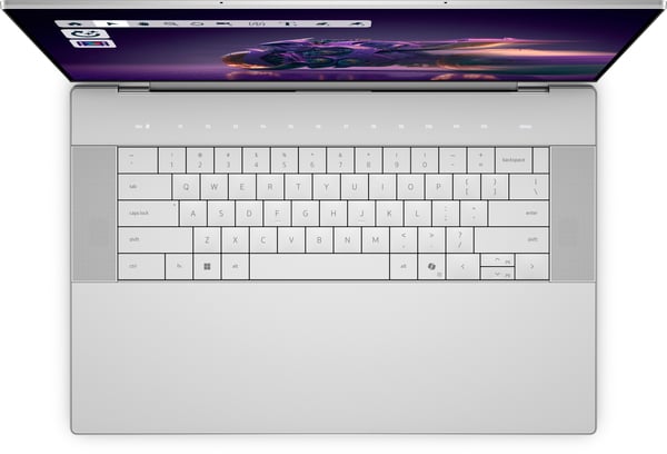Dell 16 Premium 16" bärbar, Windows 11 Pro (W56RR)