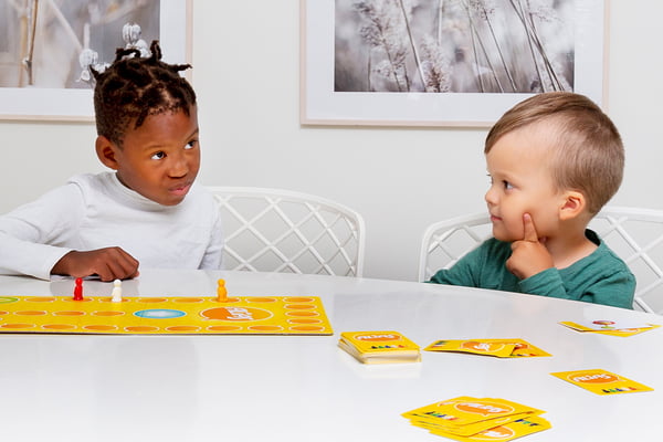 Tactic Junior Alias -brädspel