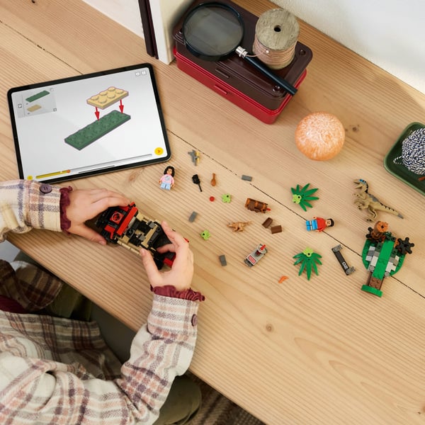 LEGO Jurassic World 76972 Raptorn och flykten med terrängfordon