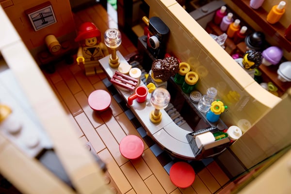 LEGO Icons 10350 – Tudorhus hörnbyggnad