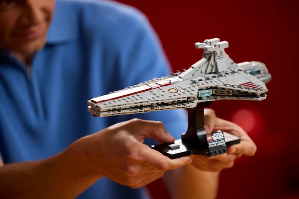 LEGO Star Wars TM 75441 Venator-klass attackkryssare