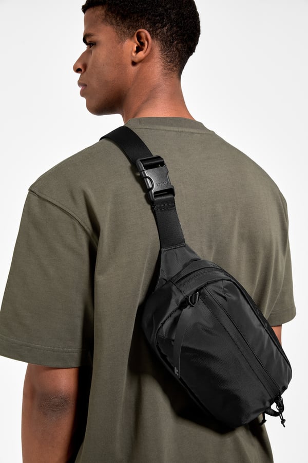 tomtoc Aviator-T33 bröstväska, 3,5 l, svart