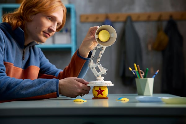 LEGO Ideas 21357 Disney Pixar Luxo Jr.