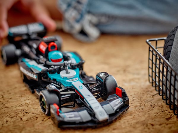 LEGO Speed Champions 77244 – Mercedes-AMG F1® W15 -racervogn