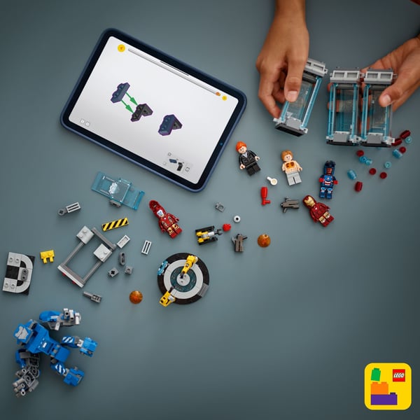 LEGO Super Heroes Marvel 76315 – Iron Mans laboratorium – Rustningsrum