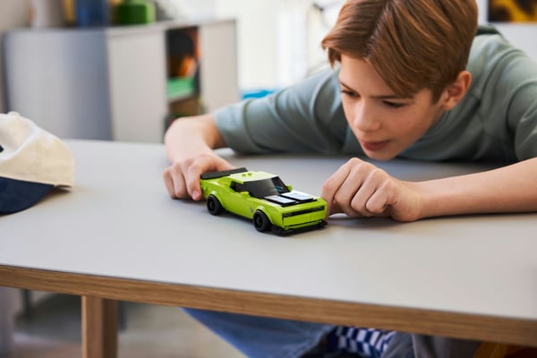 LEGO Speed Champions 77237 - Dodge Challenger SRT Hellcat sportbil