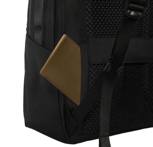 Hyper HyperPack 16" datorryggsäck med plats för spårare, svart