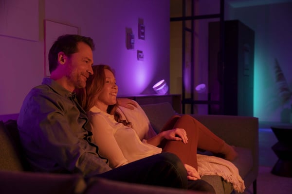 Philips Hue Iris vit & färgambiance -smart bordslampa, vit, BT, 570 lm
