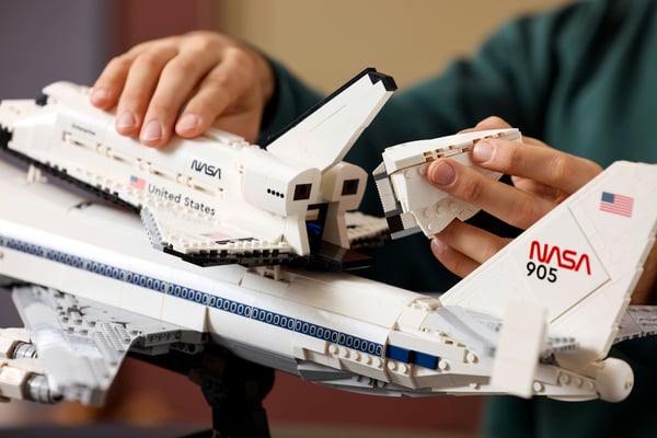 LEGO Icons 10360 - Transportflygplan för rymdfärja