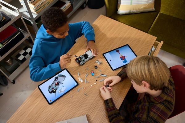 LEGO Speed Champions 77256 Tidsmaskin från filmen Tillbaka till framtiden