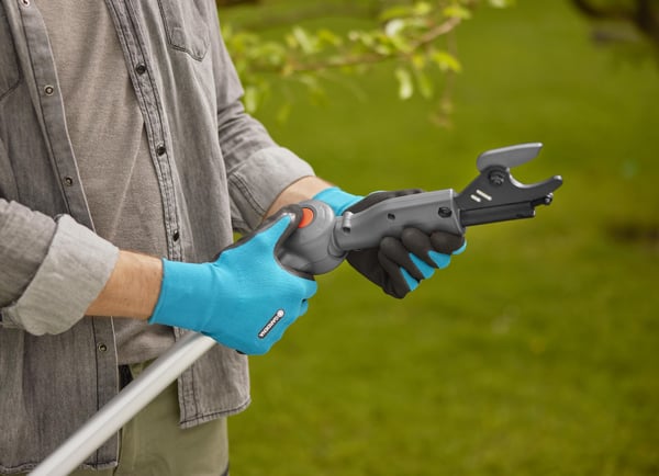 Gardena HighCut 360/18V P4A teleskopisk grensaks, inkl. batteri og oplader