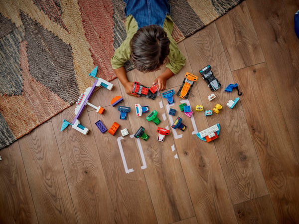 LEGO DUPLO By 10445 – F1-holdets racerbiler og chauffører