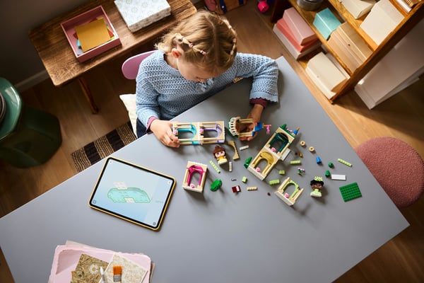 LEGO Disney Princess 43291 Belles och Tianas slott i miniformat