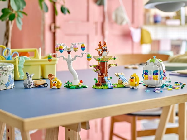 LEGO Säsonger och Tillfällen 40808 - Kanin och kyckling på påskäggsjakt