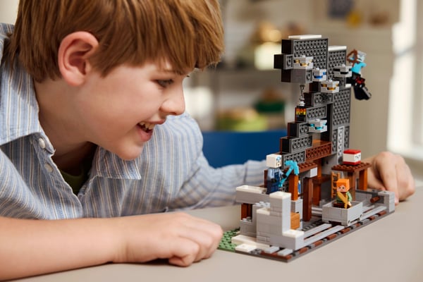LEGO Minecraft 21277 Hackgruva