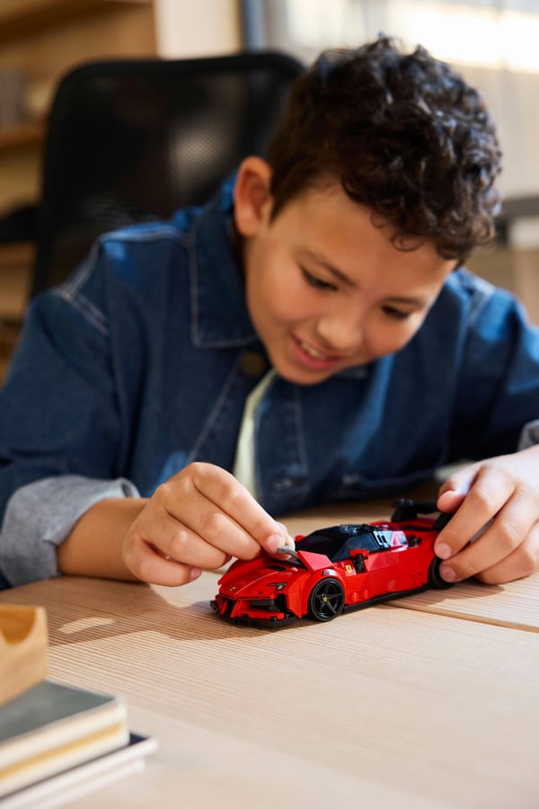 LEGO Speed Champions 77254 Ferrari SF90 XX Stradale sportbil