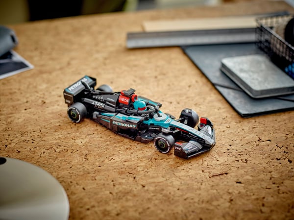 LEGO Speed Champions 77244 – Mercedes-AMG F1® W15 -racervogn