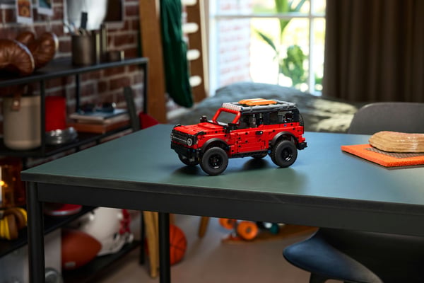LEGO Speed Champion 42213 - Ford Bronco terrängbil