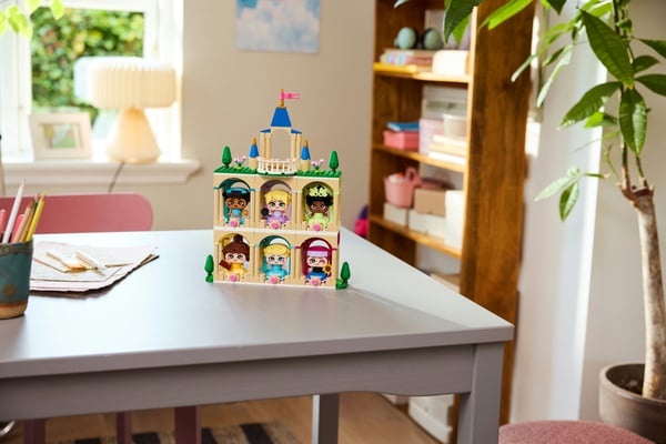 LEGO Disney Princess 43291 Belles och Tianas slott i miniformat