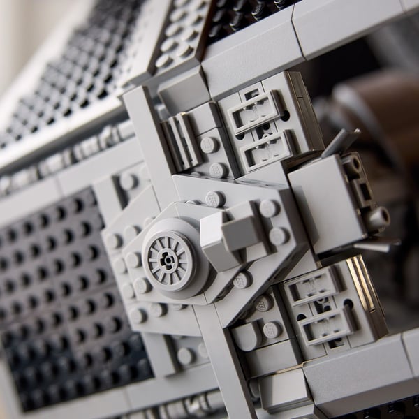 LEGO Star Wars™ TIE Interceptor™ Byggset 75382