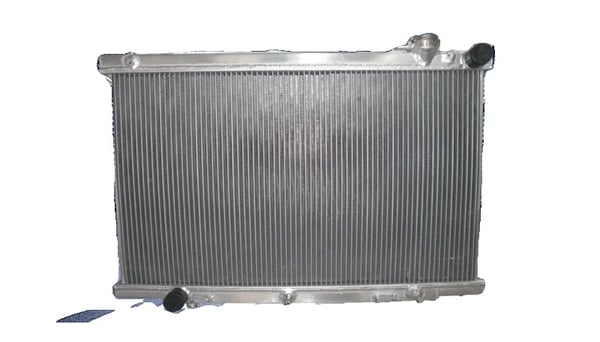 Aluminiumkøler til Infiniti G35, præcisionspasform, effektiv køling, holdbar konstruktion