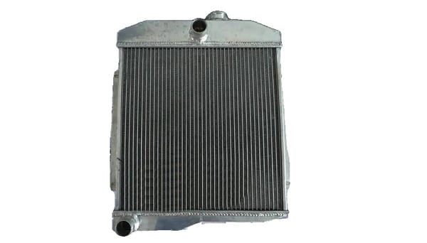 Aluminiumkøler, kerne størrelse 405mm x 410mm x 40mm, indløbs/udløbs størrelse 38mm, 2 rækker, kompatibilitet Jeep 1955-1971