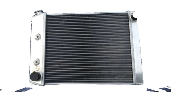 Aluminiumradiator, 3 rækker konfiguration, kerne størrelse 495x425x52mm, indløb/udløb 45/38mm
