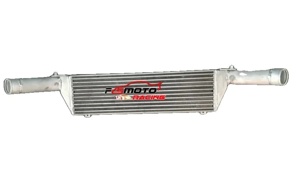 Frontmonteret intercooler, øget kølekapacitet, helt i aluminium, TIG-svejset design.