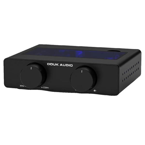 Stereovahvistin, 300W x 2 lähtö, taajuusvaste 20Hz - 20KHz, säädettävä ylipäästösuodatin, kompakti muotoilu