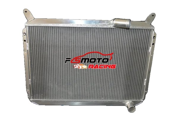 Radiator, Aluminium, Kerne Størrelse 640mm x 410mm x 52mm, Samlet Størrelse 685mm x 490mm x 70mm, Indløbsdiameter 38mm, Udløbsdiameter 38mm