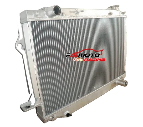 Radiator, Aluminium Materiale, Kerne Størrelse 718B x 425H x 52T mm, Samlet Størrelse 765B x 544H x 70T mm, Indløbs/Udløbs Størrelse 40/42 mm