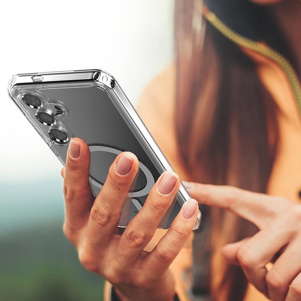 Magnetiskt trådlöst laddningsskal med stötskydd i PC-material för Galaxy S24 Plus