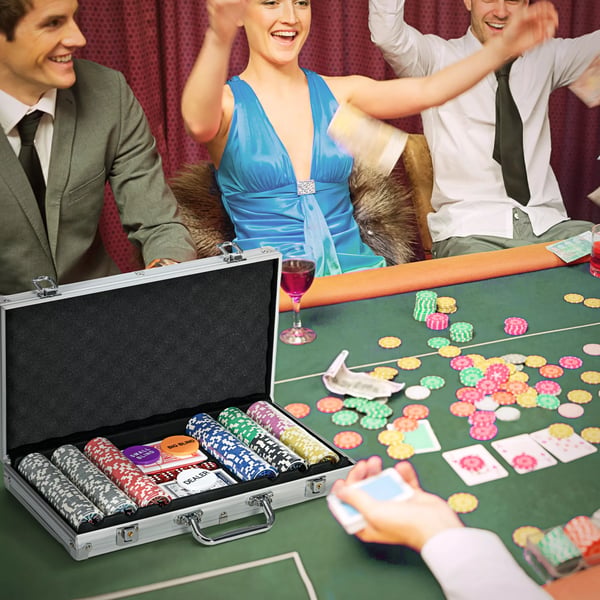 SPORTNOW Pokerkuffert sæt 300 jetoner 11,5g komplet pokersæt lås 2 spil kort 5 terninger dealer blind buttons sølv