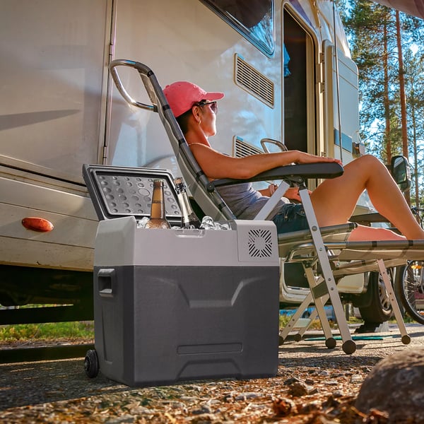 HOMCOM 50L Bilkøleskab, Elektrisk Kompressor Køleboks til Camping og Rejser, 12/24V DC & 110-240V AC, Grå