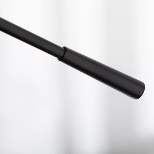 Stålampe i Sort Stål - Justerbar, Industrielt Design, Ideel til Arbejds- eller Læsebelysning - H: 131-155 cm