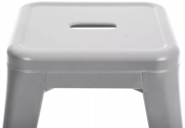 Set med 4 silverfärgade metallpallar - Stapelbara, industriell look, lättskötta, 46 cm höjd, 4-pack