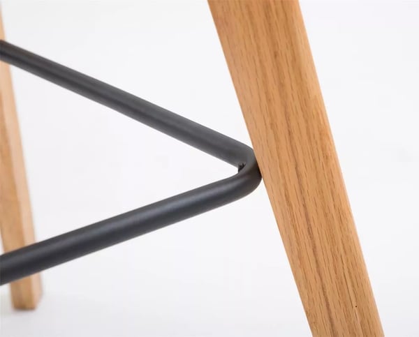 Set med 2 Metz Barstolar - Orange Plast sits med Trästomme