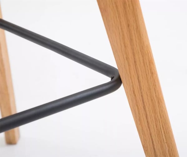 Set med 2 Metz Barstolar - Grå Plast sits, Trästomme, 76cm Sitthöjd
