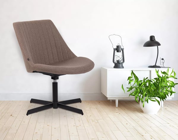 Granby Lounger Stof Taupe med Mat Sort Metalramme