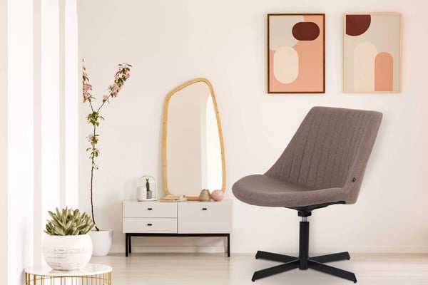 Granby Lounger Stof Taupe med Mat Sort Metalramme
