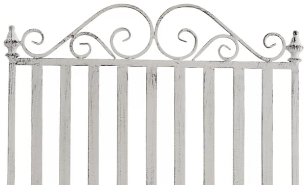 2 kpl. antiikkivalkoinen metallinen Smilla-keinutuoli, 94x56x90cm