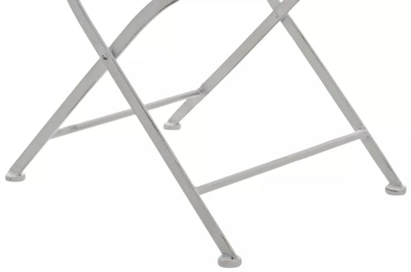 2 kpl Indra antiikkivalkoisia metallituoleja, galvanisoitu rautaräkki, käsintehty