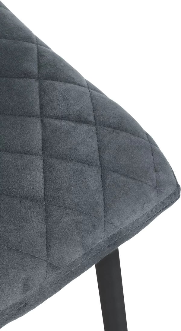 Sæt med 4 mørkegrå velour spisebordsstole med matsorte metalben - Telde Model