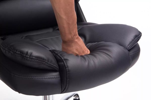 Thor Executive Kontorstol, Sort Kunstlæder med Krom Metalbase, Ergonomisk og Justerbar, Vippemekanisme, 150 kg Maks. Belastning