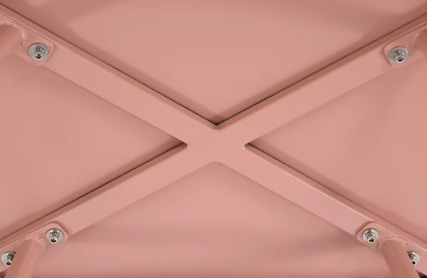 Velva Ovalt Sofabord - Pink Plastplade med Rustbestandig Metalramme, Indendørs/Udendørs Brug