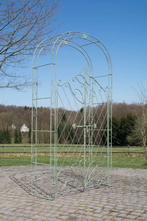 Melissa Antik Grøn Metal Rosenbue med Dobbelte Låger - 220cm Højde, 120cm Bredde